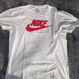 Nike White T Shirt Men’s Large